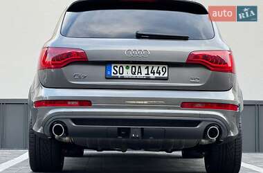 Позашляховик / Кросовер Audi Q7 2013 в 