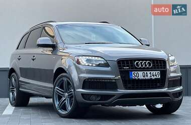 Позашляховик / Кросовер Audi Q7 2013 в 