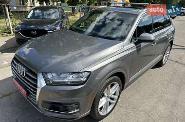 Позашляховик / Кросовер Audi Q7 2016 в 