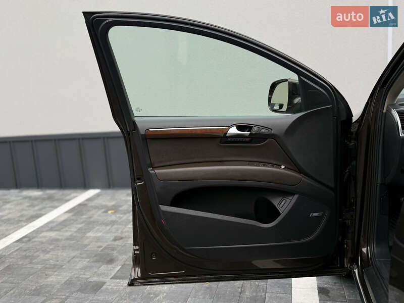 Внедорожник / Кроссовер Audi Q7 2011 в Ровно