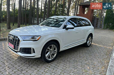 Внедорожник / Кроссовер Audi Q7 2020 в 