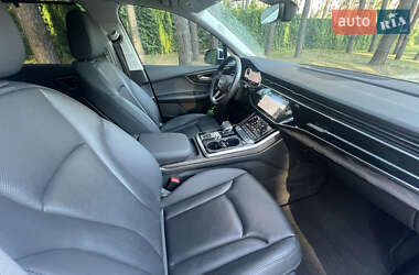 Внедорожник / Кроссовер Audi Q7 2020 в 