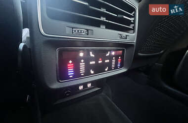 Внедорожник / Кроссовер Audi Q7 2020 в 