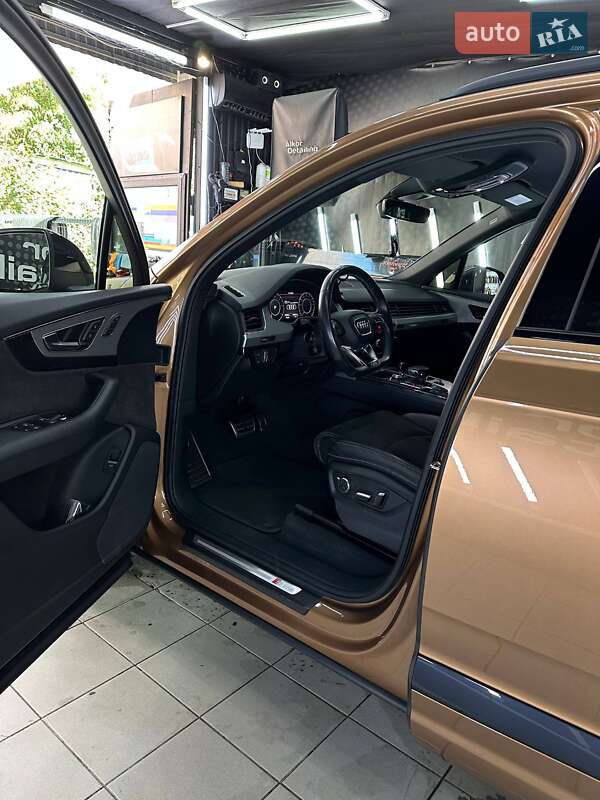 Позашляховик / Кросовер Audi Q7 2017 в Одесі