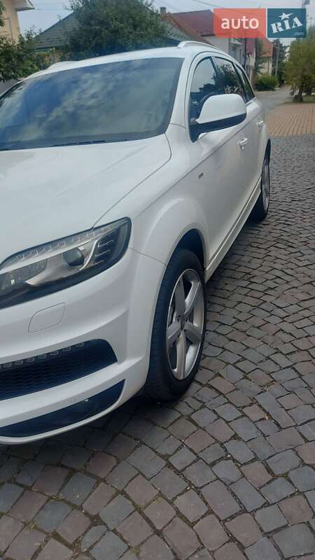 Позашляховик / Кросовер Audi Q7 2010 в Мукачевому