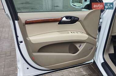 Внедорожник / Кроссовер Audi Q7 2015 в 