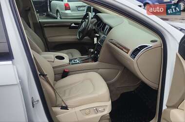 Внедорожник / Кроссовер Audi Q7 2015 в 