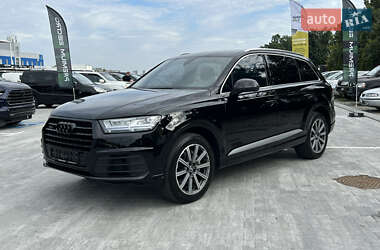 Позашляховик / Кросовер Audi Q7 2017 в 