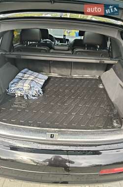 Позашляховик / Кросовер Audi Q7 2009 в 