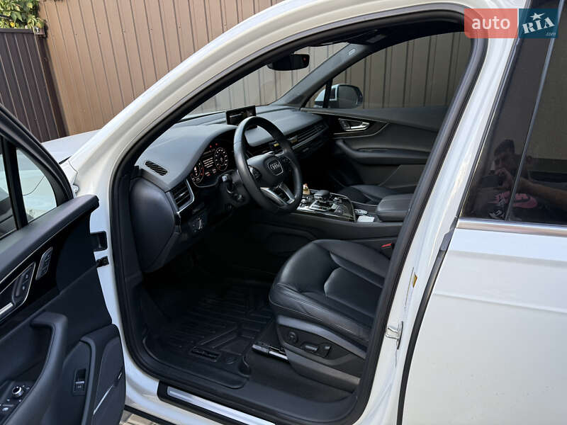 Внедорожник / Кроссовер Audi Q7 2018 в Киеве
