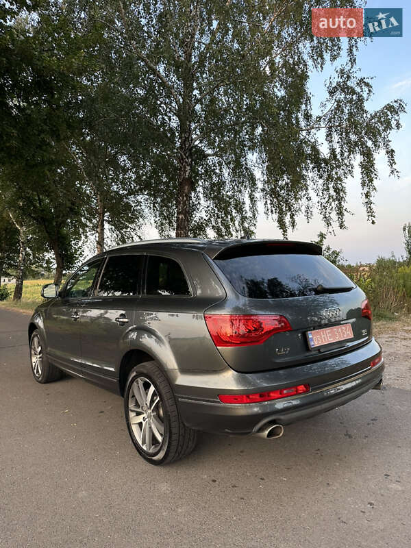 Позашляховик / Кросовер Audi Q7 2013 в Володимирі фото 7 Позашляховик / Кросовер Audi Q7 2013 в Володимирі