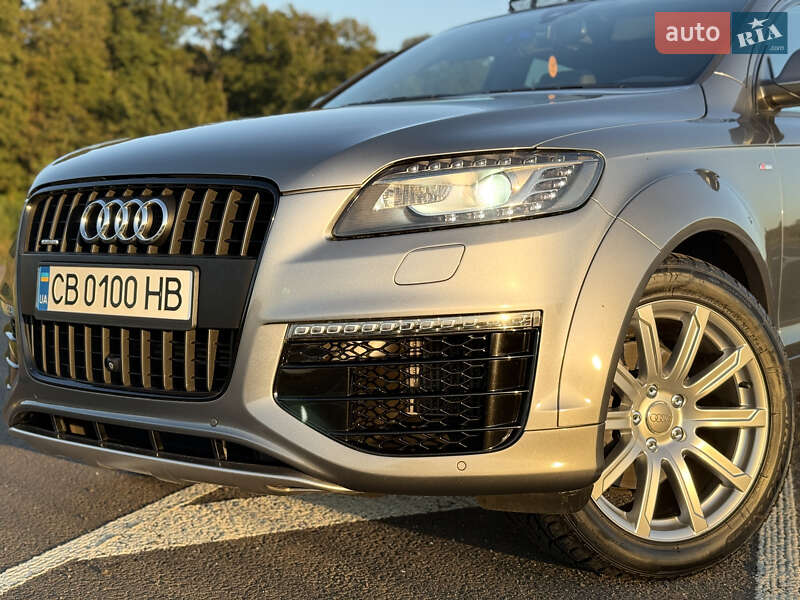 Позашляховик / Кросовер Audi Q7 2014 в Києві