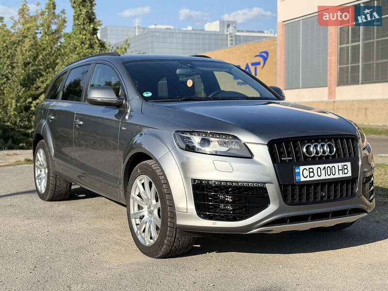 Позашляховик / Кросовер Audi Q7 2014 в Києві