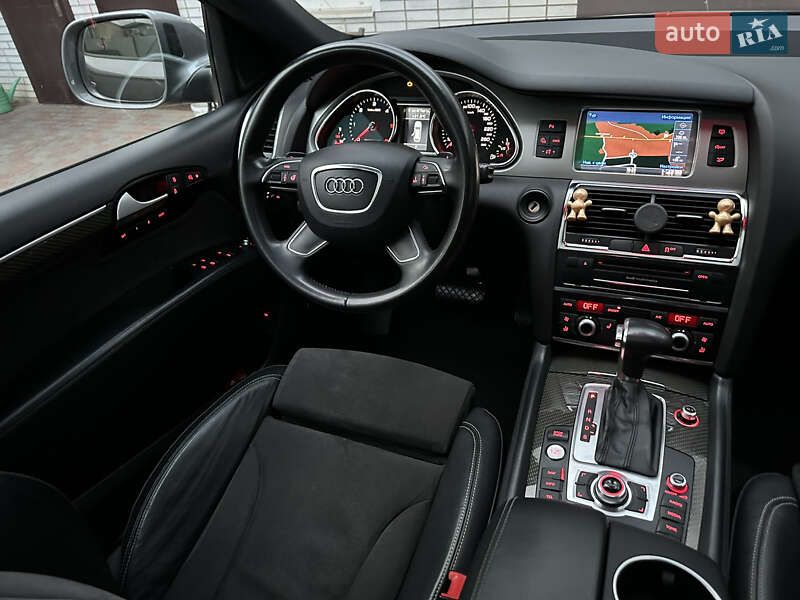 Позашляховик / Кросовер Audi Q7 2014 в Києві
