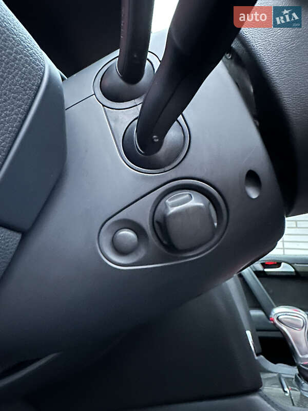 Позашляховик / Кросовер Audi Q7 2014 в Києві