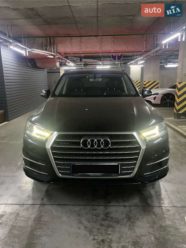 Audi Q7 2015