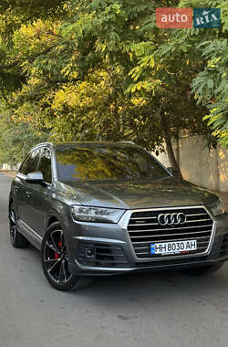 Внедорожник / Кроссовер Audi Q7 2015 в Одессе