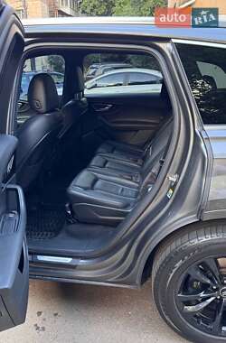 Позашляховик / Кросовер Audi Q7 2018 в 