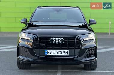Внедорожник / Кроссовер Audi Q7 2020 в 