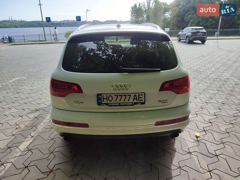 Внедорожник / Кроссовер Audi Q7 2013 в Тернополе