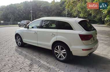 Внедорожник / Кроссовер Audi Q7 2013 в 