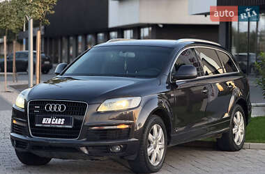 Внедорожник / Кроссовер Audi Q7 2008 в 
