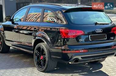 Позашляховик / Кросовер Audi Q7 2014 в 