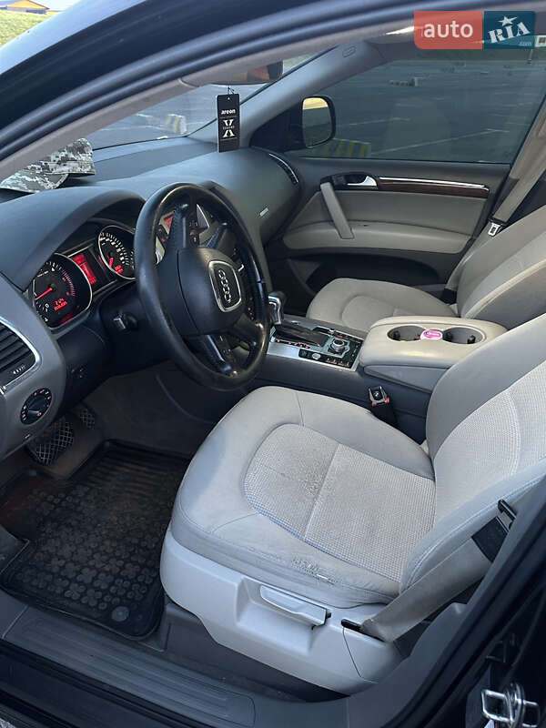 Позашляховик / Кросовер Audi Q7 2007 в Львові