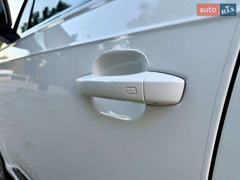 Позашляховик / Кросовер Audi Q7 2015 в Дніпрі