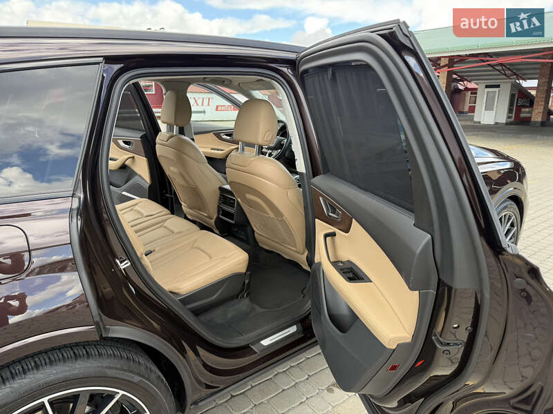 Позашляховик / Кросовер Audi Q7 2022 в Львові