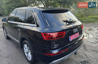 Внедорожник / Кроссовер Audi Q7 2019 в 