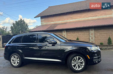 Внедорожник / Кроссовер Audi Q7 2019 в 