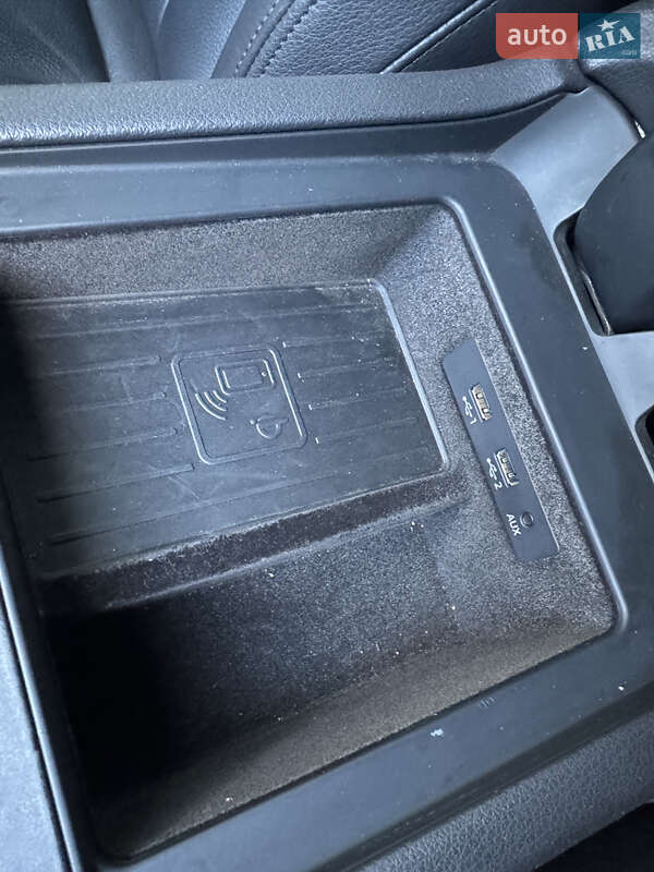 Позашляховик / Кросовер Audi Q7 2019 в Дубні