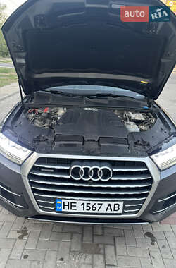 Внедорожник / Кроссовер Audi Q7 2019 в 