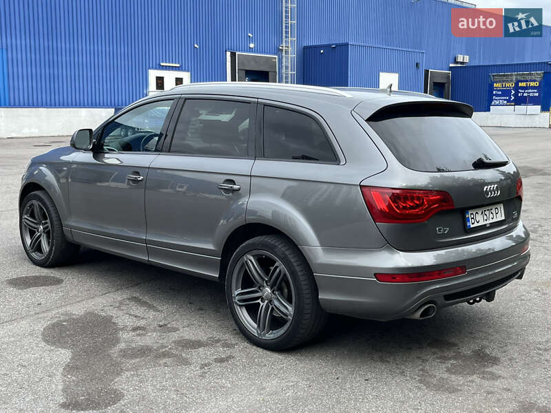 Позашляховик / Кросовер Audi Q7 2014 в Львові