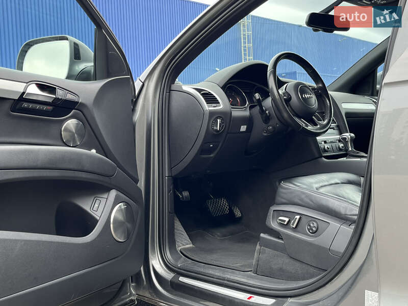 Позашляховик / Кросовер Audi Q7 2014 в Львові