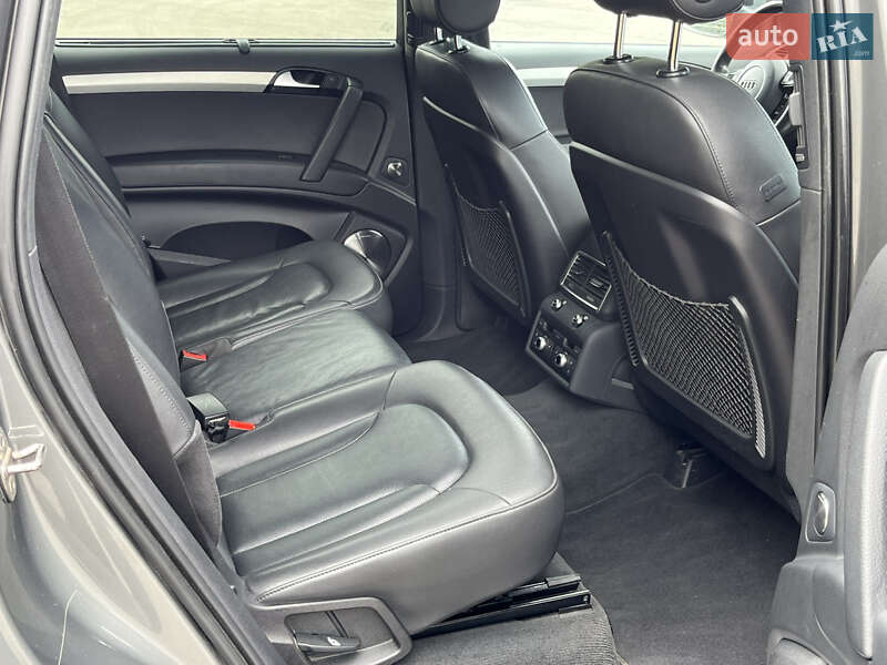 Позашляховик / Кросовер Audi Q7 2014 в Львові