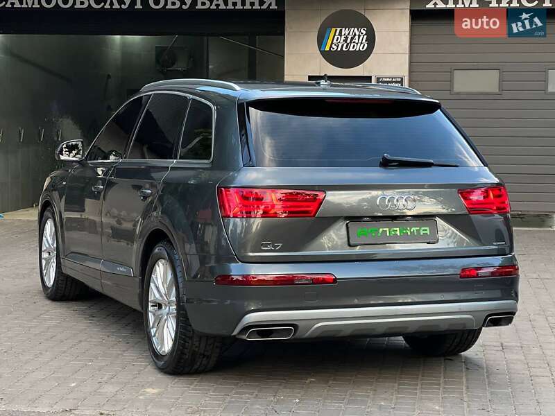 Позашляховик / Кросовер Audi Q7 2015 в Одесі фото 9 Позашляховик / Кросовер Audi Q7 2015 в Одесі