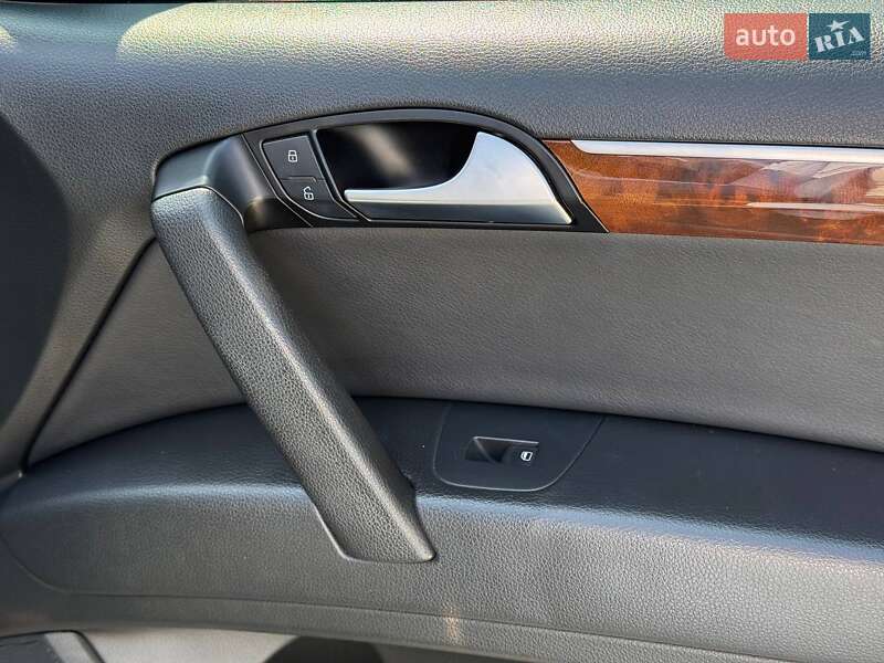 Позашляховик / Кросовер Audi Q7 2011 в Кам'янець-Подільському