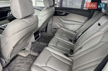 Внедорожник / Кроссовер Audi Q7 2019 в 