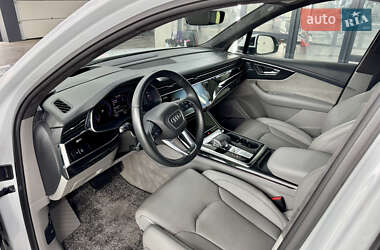 Внедорожник / Кроссовер Audi Q7 2019 в 