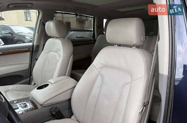 Внедорожник / Кроссовер Audi Q7 2013 в 