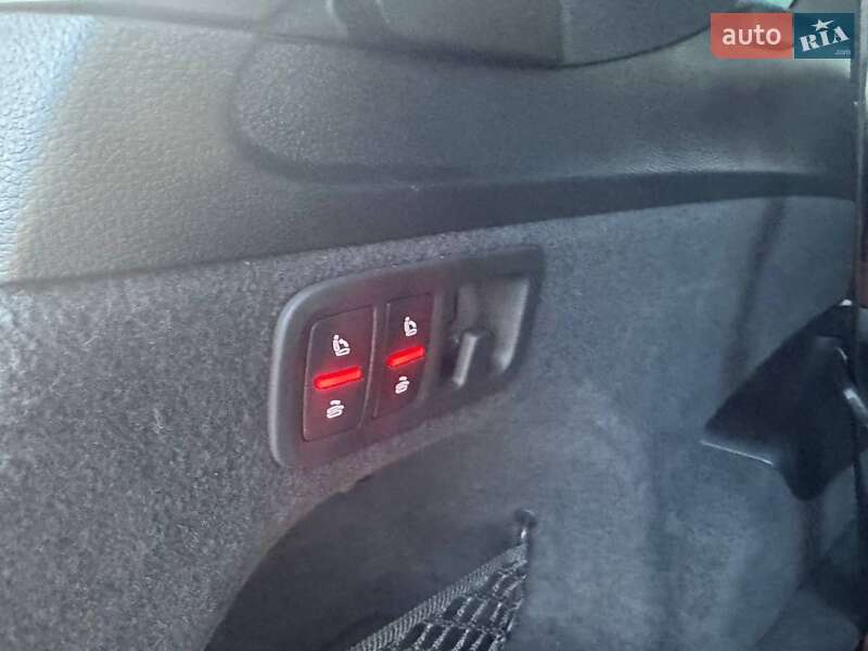 Позашляховик / Кросовер Audi Q7 2020 в Києві