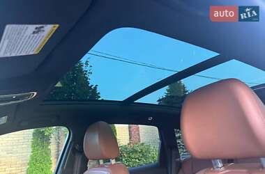 Позашляховик / Кросовер Audi Q7 2020 в 