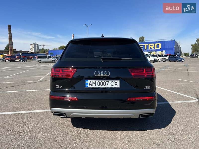 Внедорожник / Кроссовер Audi Q7 2016 в Житомире