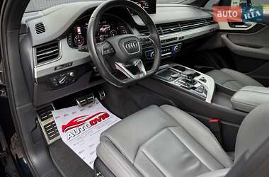 Внедорожник / Кроссовер Audi Q7 2016 в 
