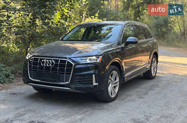 Внедорожник / Кроссовер Audi Q7 2020 в 