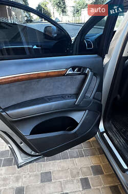 Внедорожник / Кроссовер Audi Q7 2008 в 