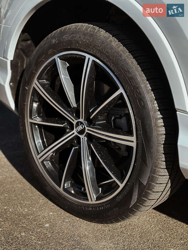 Позашляховик / Кросовер Audi Q7 2020 в Миколаєві фото 7 Позашляховик / Кросовер Audi Q7 2020 в Миколаєві