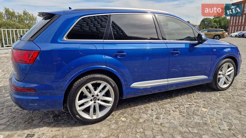 Позашляховик / Кросовер Audi Q7 2017 в Дніпрі фото 9 Позашляховик / Кросовер Audi Q7 2017 в Дніпрі